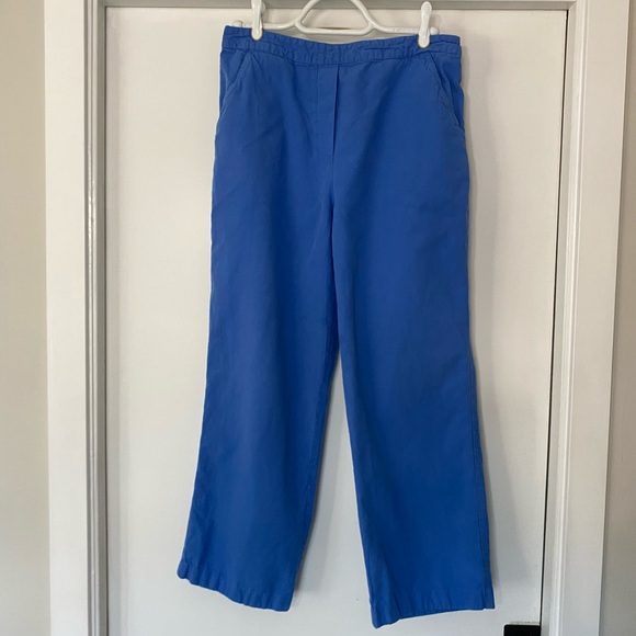 Northern Reflections Crops - Picture 1 of 4